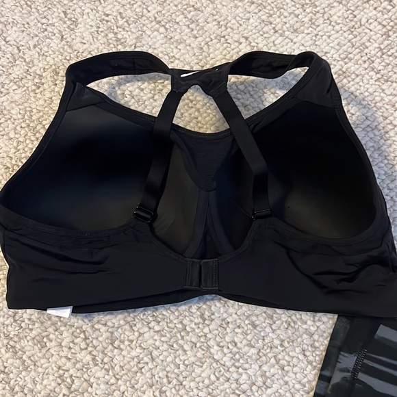 Nike Dri-Fit Set - Picture 3 of 7